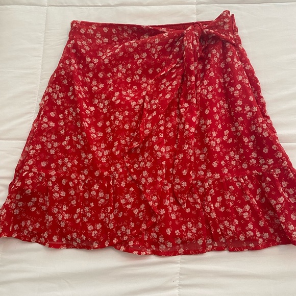 Skirt - Picture 2 of 4